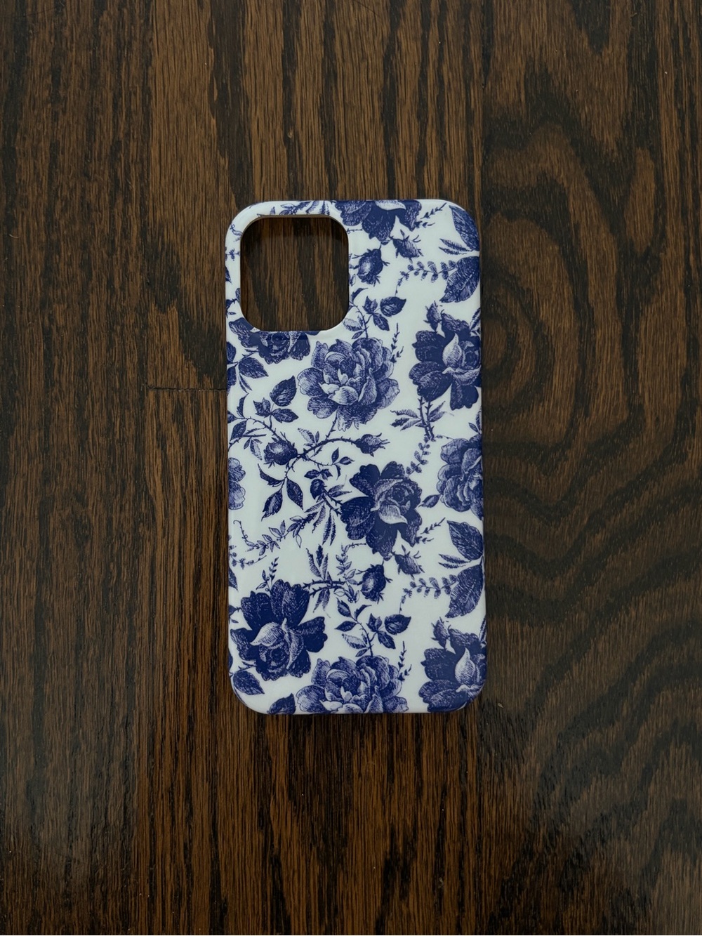 Floral Blue & White Phone Case - Stylish Protective Case